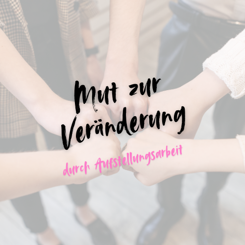 Hände verschiedener Personen, die sich in der Mitte berühren, mit dem Text: "Mut zur Veränderung".